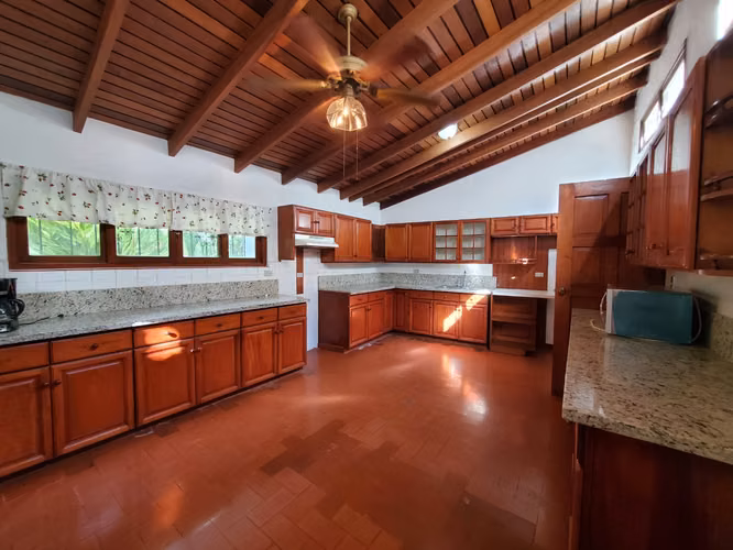 SL-Vendo hermosa casa en Carretera Sur km 11 - Imagen 4