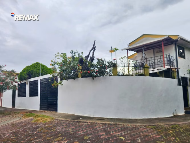 Casa en Lomas del Valle