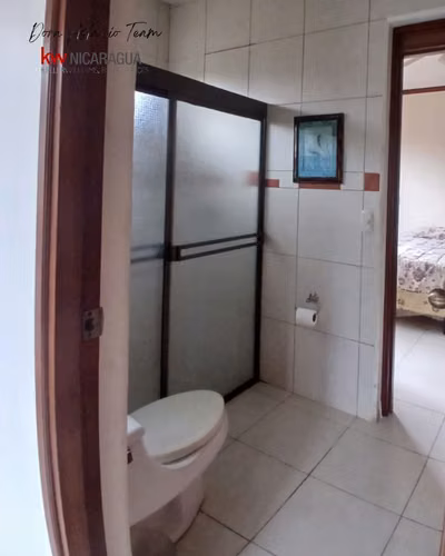 ¡En venta! Amplia casa dentro de residencial en Diriamba, Carazo.
