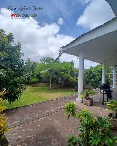 ¡En venta! Amplia casa dentro de residencial en Diriamba, Carazo.