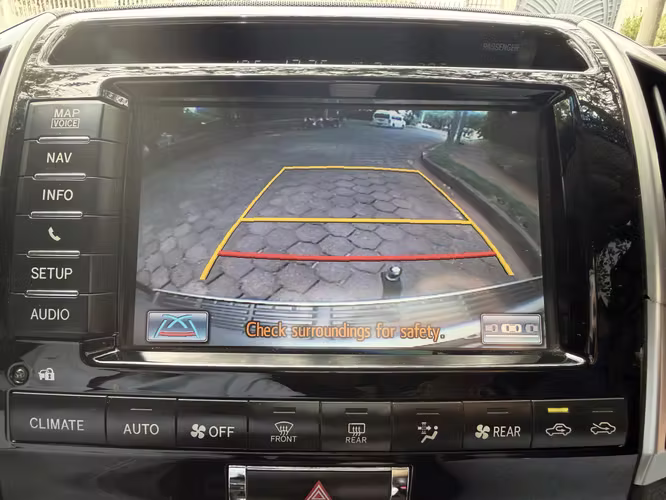 TOYOTA LAND CRUISER VX