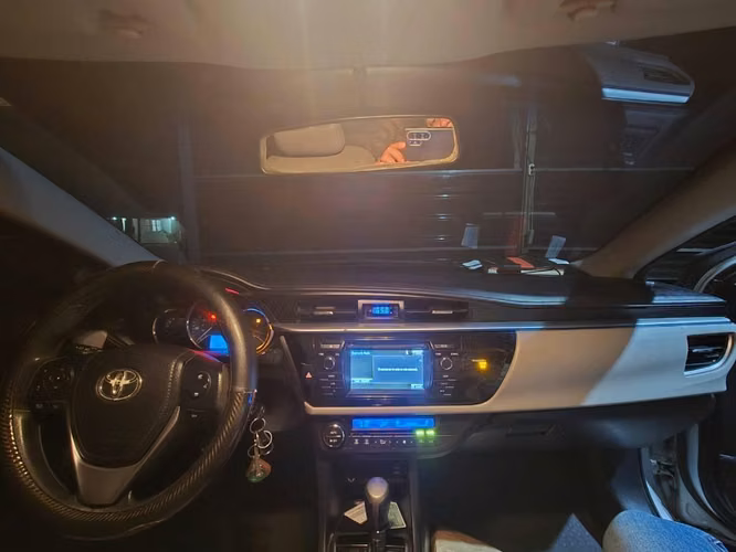 Toyota corolla 2015