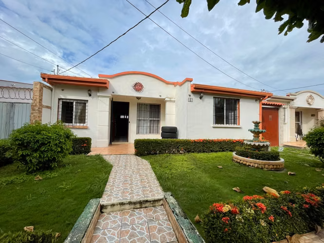 AP-Vendo casa en Carretera Masaya km 16.8 - Imagen 12