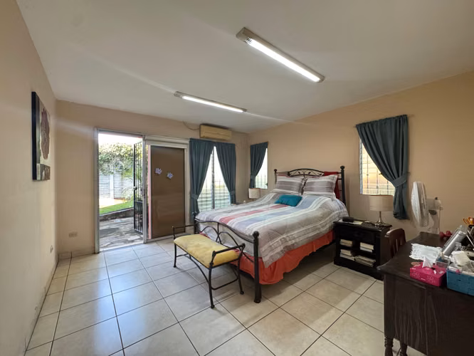 Venta de Casa en Villa Fontana con Apartamento Independiente - Imagen 6