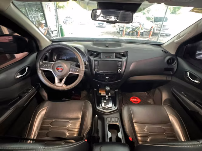 Nissan NP300 año 2023