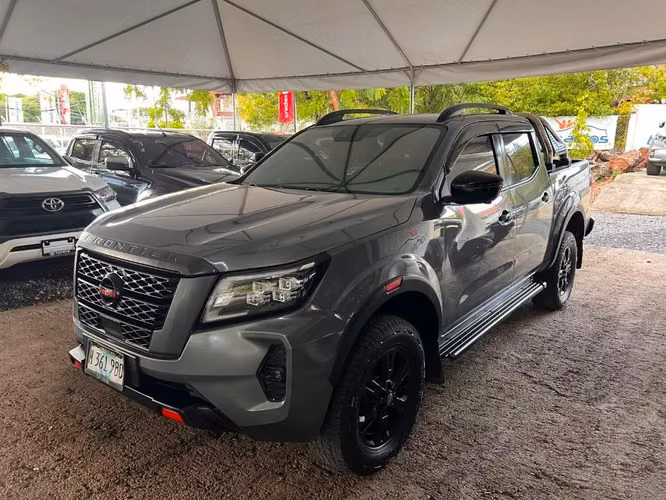 Nissan NP300 año 2023