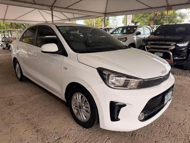 Kia Soluto año 2023 Nacional Automático - Imagen 4