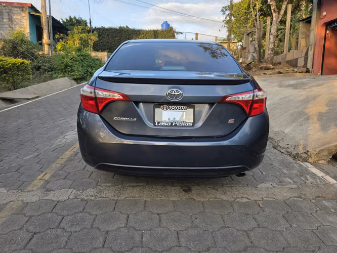 Vendo Toyota Corolla Sport  SIN DETALLES OCULTOS