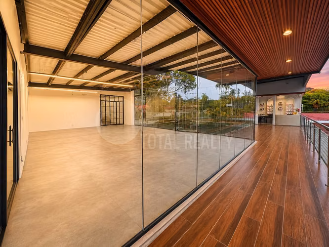 Módulo Comercial en alquiler en Santo Domingo, Managua