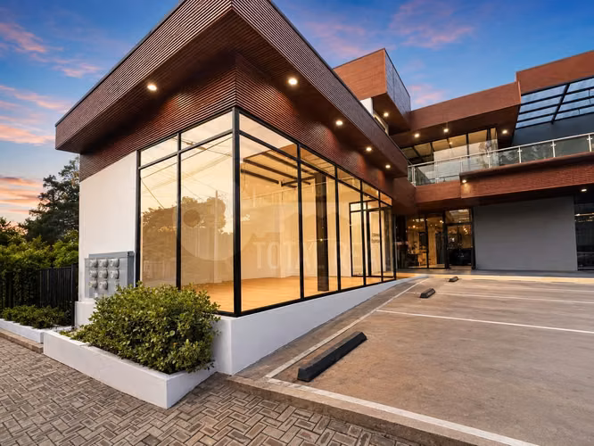 Hermosa Módulo Comercial en alquiler en Santo Domingo, Managua