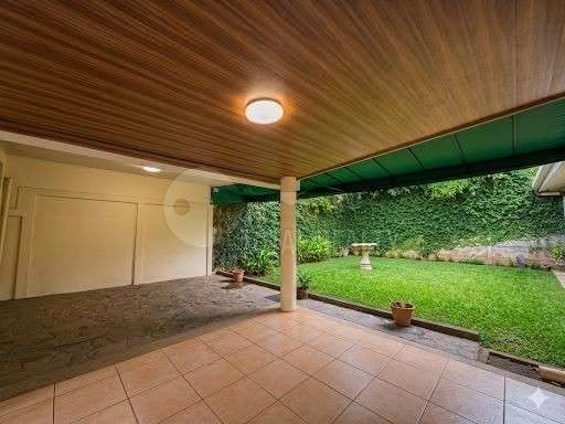 Casa en venta o alquiler en Las Cumbres, Managua
