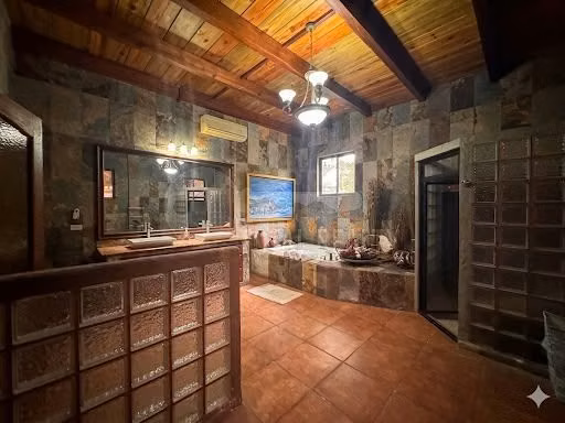Hermosa Casa en venta o alquiler en Villa Fontana Sur, Managua - Imagen 13