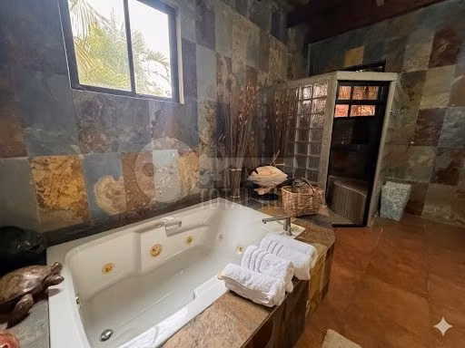 Hermosa Casa en venta o alquiler en Villa Fontana Sur, Managua