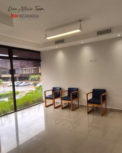 ¡En venta! Oficina en complejo corporativo ubicada en Ofiplaza El Retiro, Managua. - Imagen 5