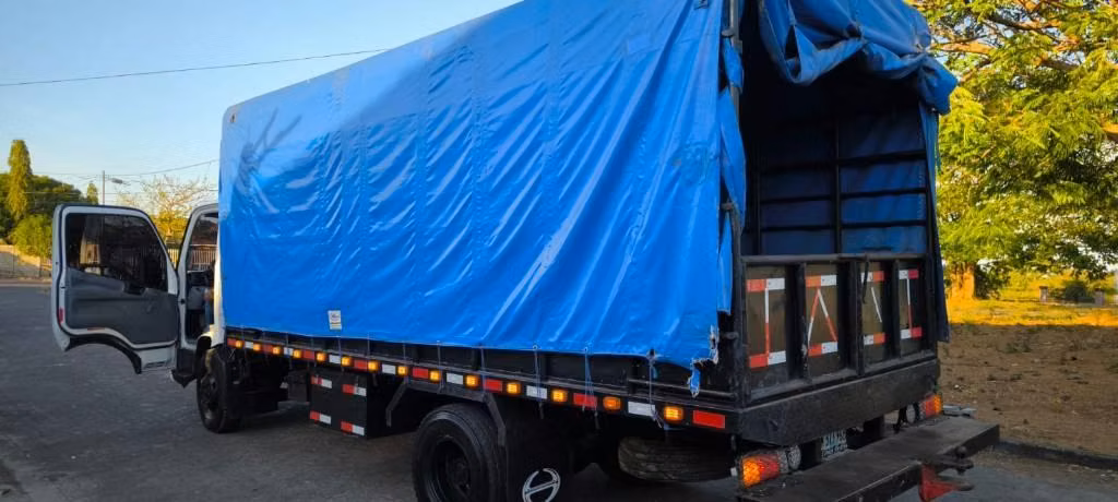Hino 300 7tn A/C - Imagen 5