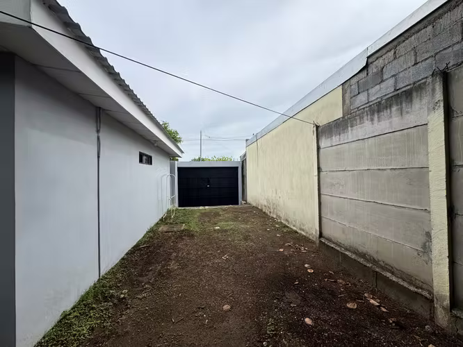 EN VENTA CASA EN PRADERAS DE SANDINO