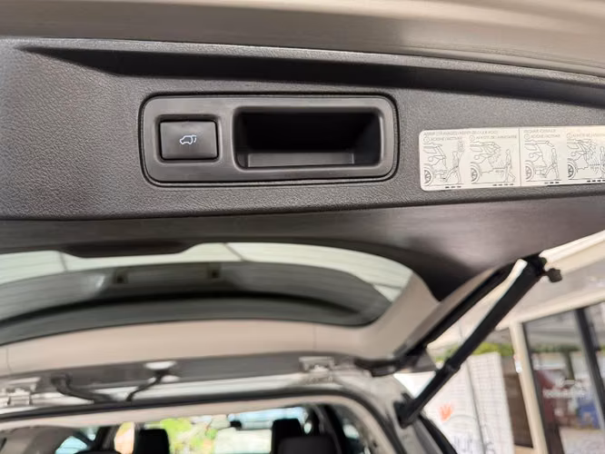 Toyota Fortuner SRV año 2023 - Imagen 4