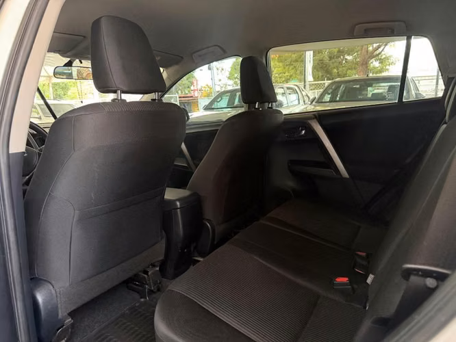 Toyota Rav4 año 2018 - Imagen 4