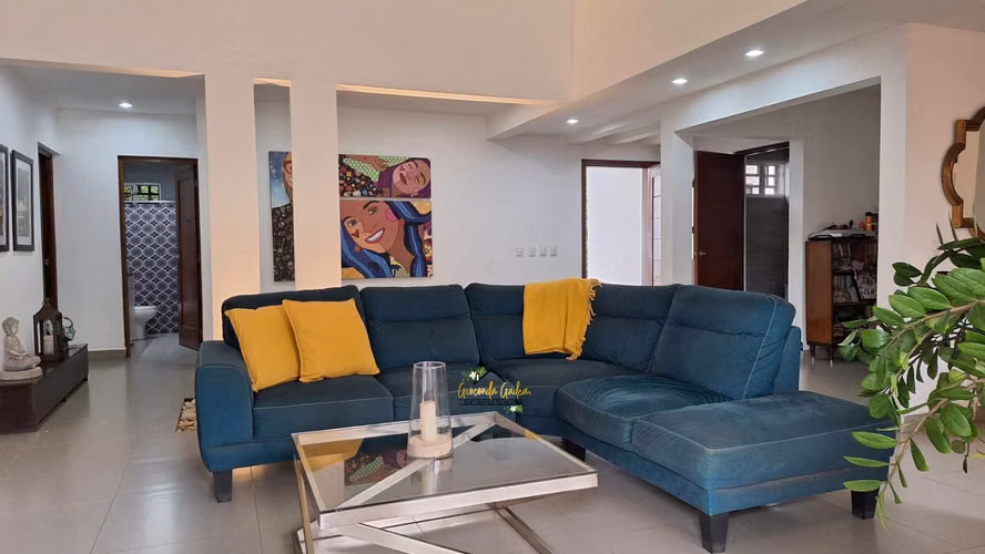 KW - Venta, casa de 2 plantas en Santo Domingo