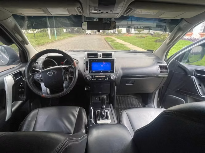 Toyota Land Cruiser Prado TXL 2015 - Imagen 6