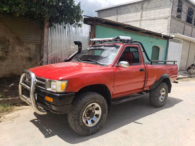 VENDO TOYOTA 22R - Imagen 2