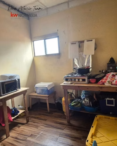 ¡En venta! Propiedad ideal para vivienda o negocio, ubicada en zona comercial de Managua.
