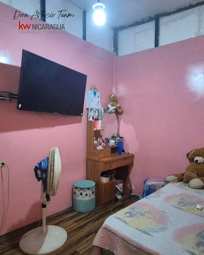 ¡En venta! Propiedad ideal para vivienda o negocio, ubicada en zona comercial de Managua.