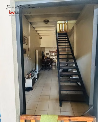 ¡En venta! Propiedad ideal para vivienda o negocio, ubicada en zona comercial de Managua.