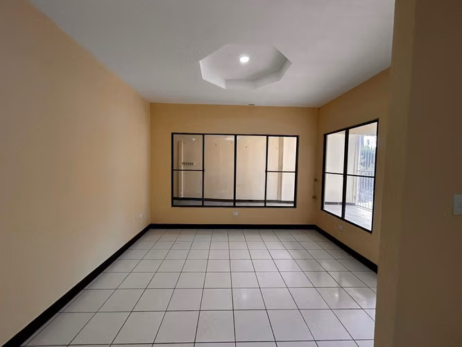 ZC - SE VENDE CASA EN CASA REAL/ CARRETERA NORTE - Imagen 3