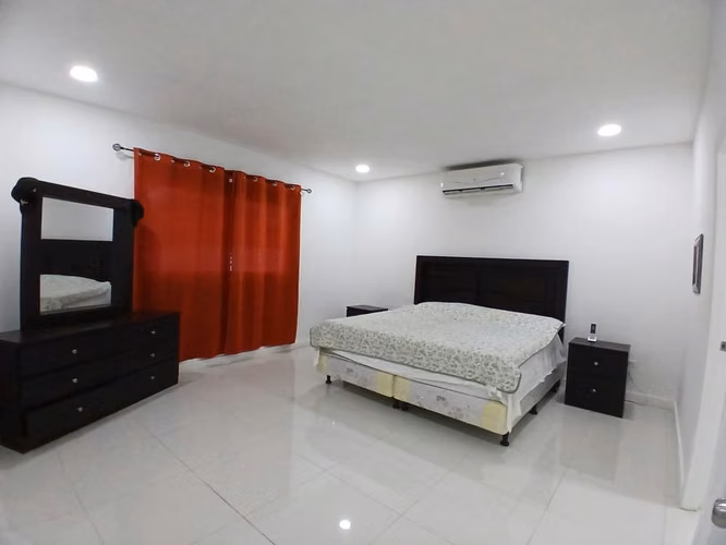 Vendo Hermosa propiedad en Lomas de Monte Verde. LR