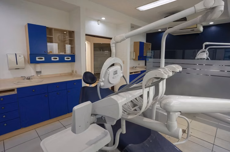 SL-Rento consultorio medico en Bolonia