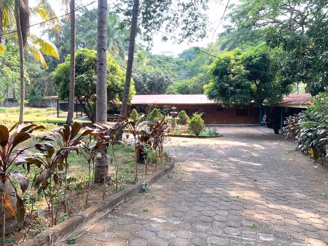 Venta de casa en Carretera Sur - Imagen 1