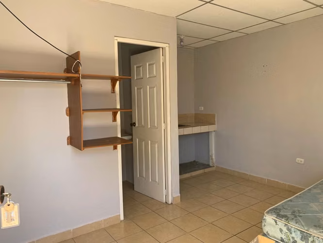 ALQUILER CUARTO RPTO. SAN JUAN - Imagen 2