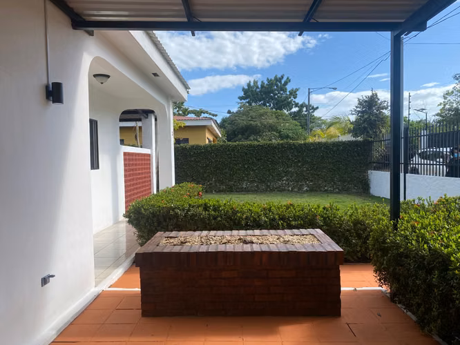 AG-Casa Renovada en venta en Residencial de Veracruz - Imagen 6