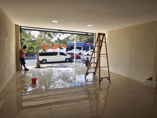 Se Renta - Módulo Comercial - Calle Principal de Bello Horizonte