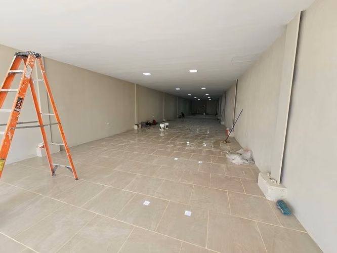 Se Renta - Módulo Comercial - Calle Principal de Bello Horizonte