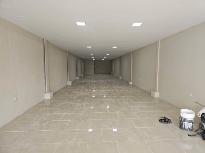 Se Renta - Módulo Comercial - Calle Principal de Bello Horizonte