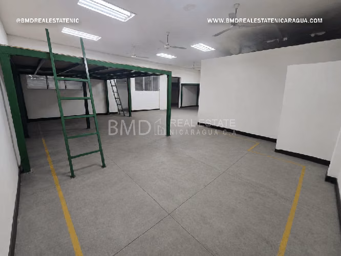 Se renta amplia propiedad comercial en Los Robles 5382 - Imagen 7