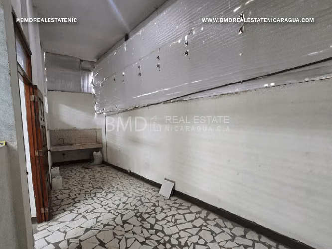 Se renta amplia propiedad comercial en Los Robles 5382 - Imagen 8