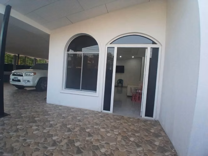  ¡En venta! Amplia y moderna propiedad en Lomas del Valle, Managua. - Imagen 4