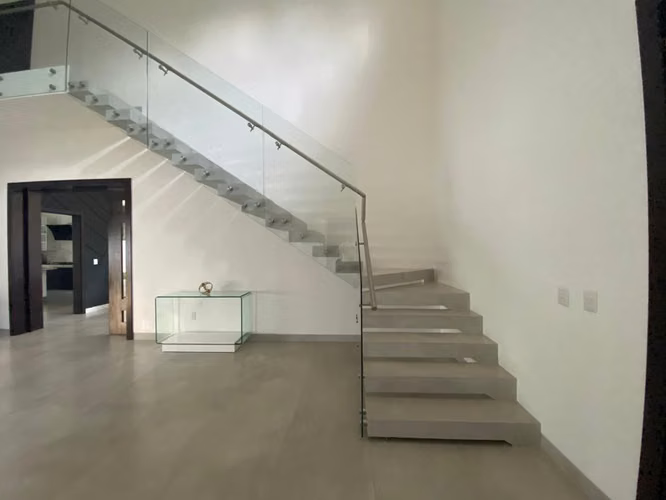 Exclusiva Casa Moderna Estilo Townhouse