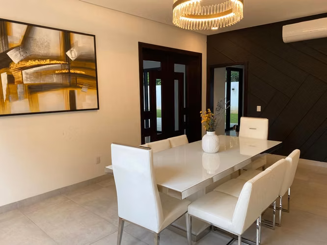 Exclusiva Casa Moderna Estilo Townhouse