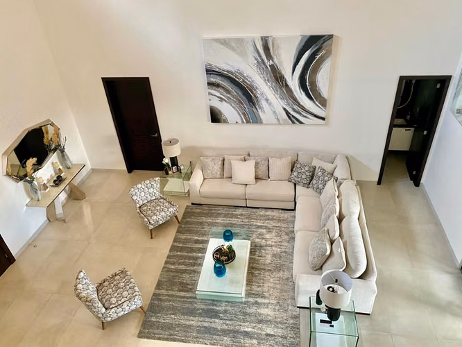 Exclusiva Casa Moderna Estilo Townhouse