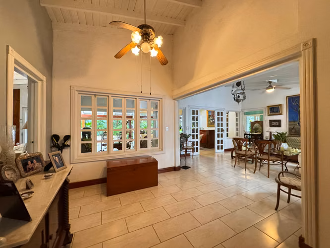 Exclusiva Residencia en Reparto San Juan