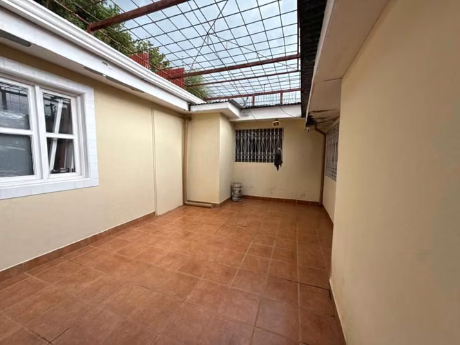 Se vende Casa en Las Brisas!! - Imagen 5