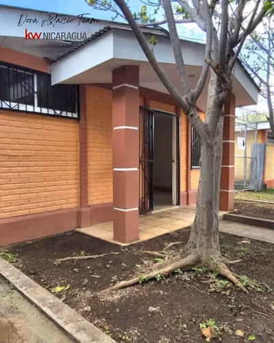 ¡En venta! Casa dentro de Vistas del Momotombo, Carretera Nueva a León. - Imagen 2