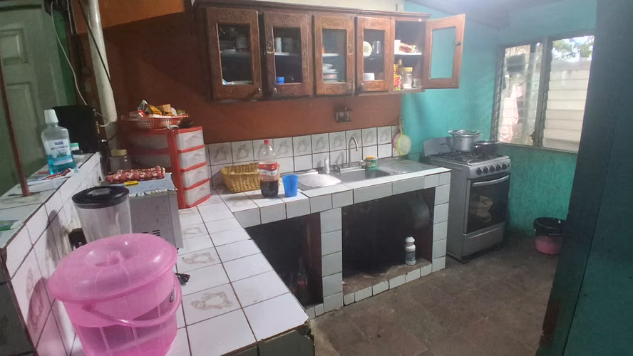CB - Casa con ubicacion ideal para actividad comercial