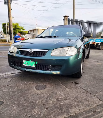 VENDO MAZDA 323 EN EXELENTE ESTADO