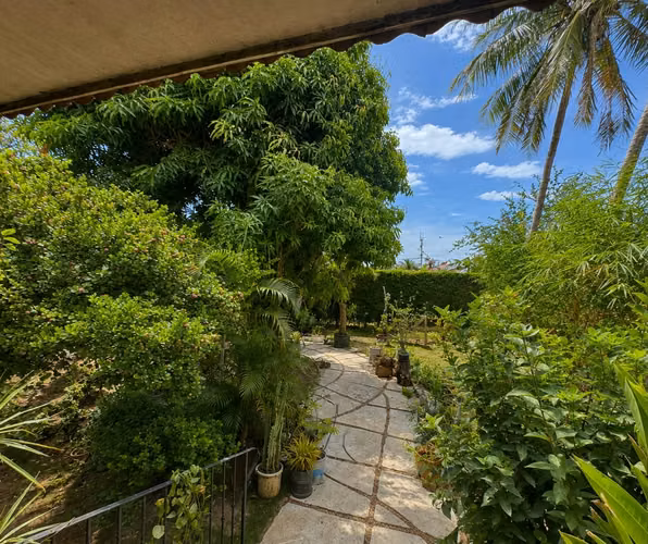Casa en Venta en Colonial Los Robles | Amplio terreno y excelente ubicación