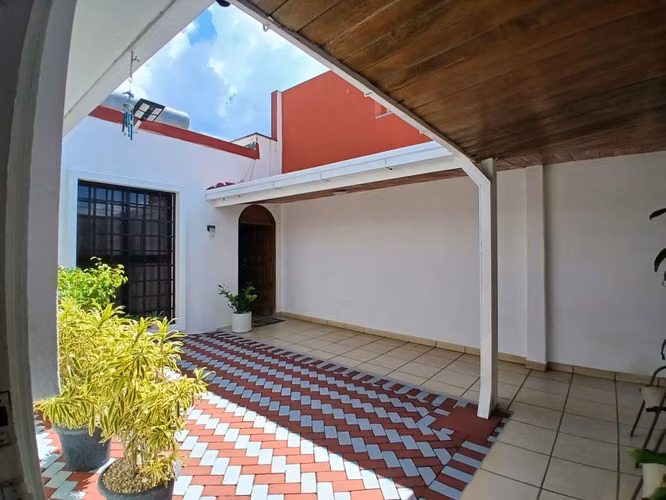 CASA EN VENTA CON APARTAMENTO INDEPENDIENTE | VILLA FONTANA SUR, MANAGUA - Imagen 9